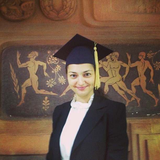 Kosteniuk gets her Master's Diploma